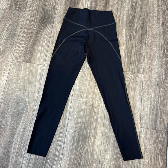 OFFLINE by Aerie Black Leggings - Picture 1 of 2